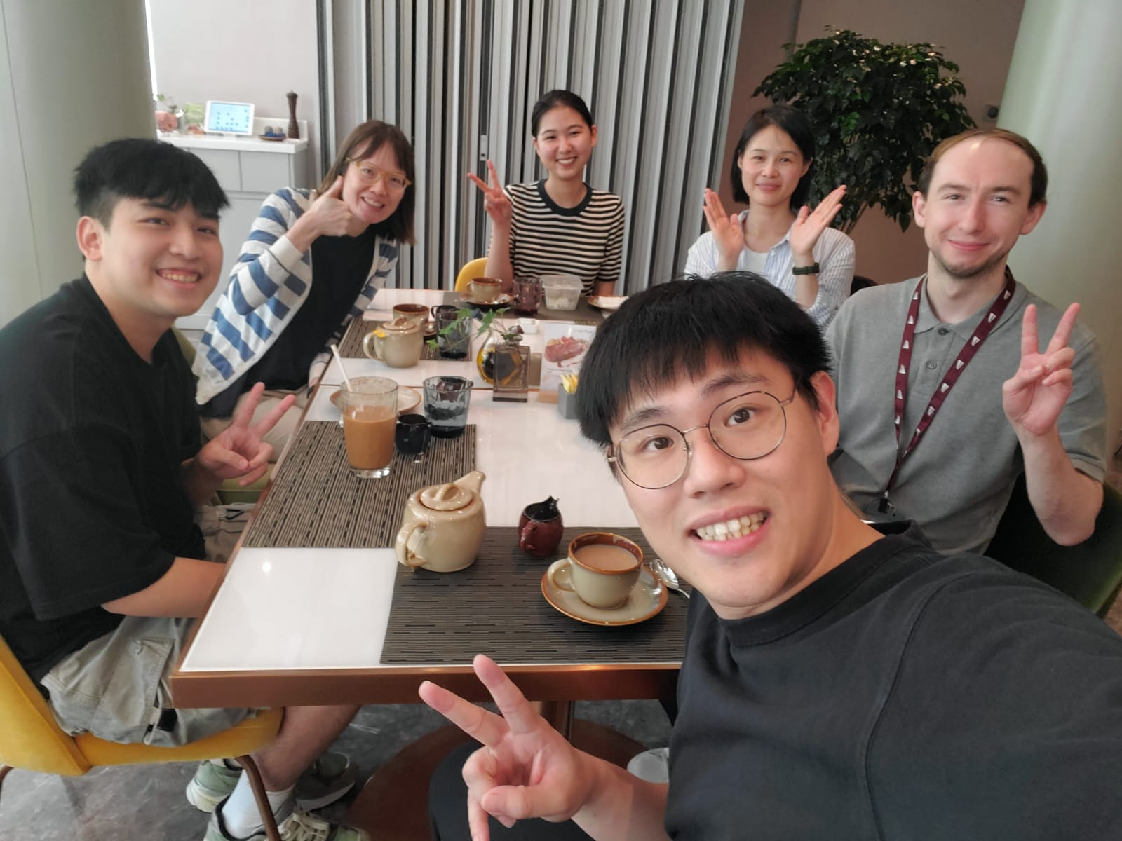 Lunch gathering (June 2023)